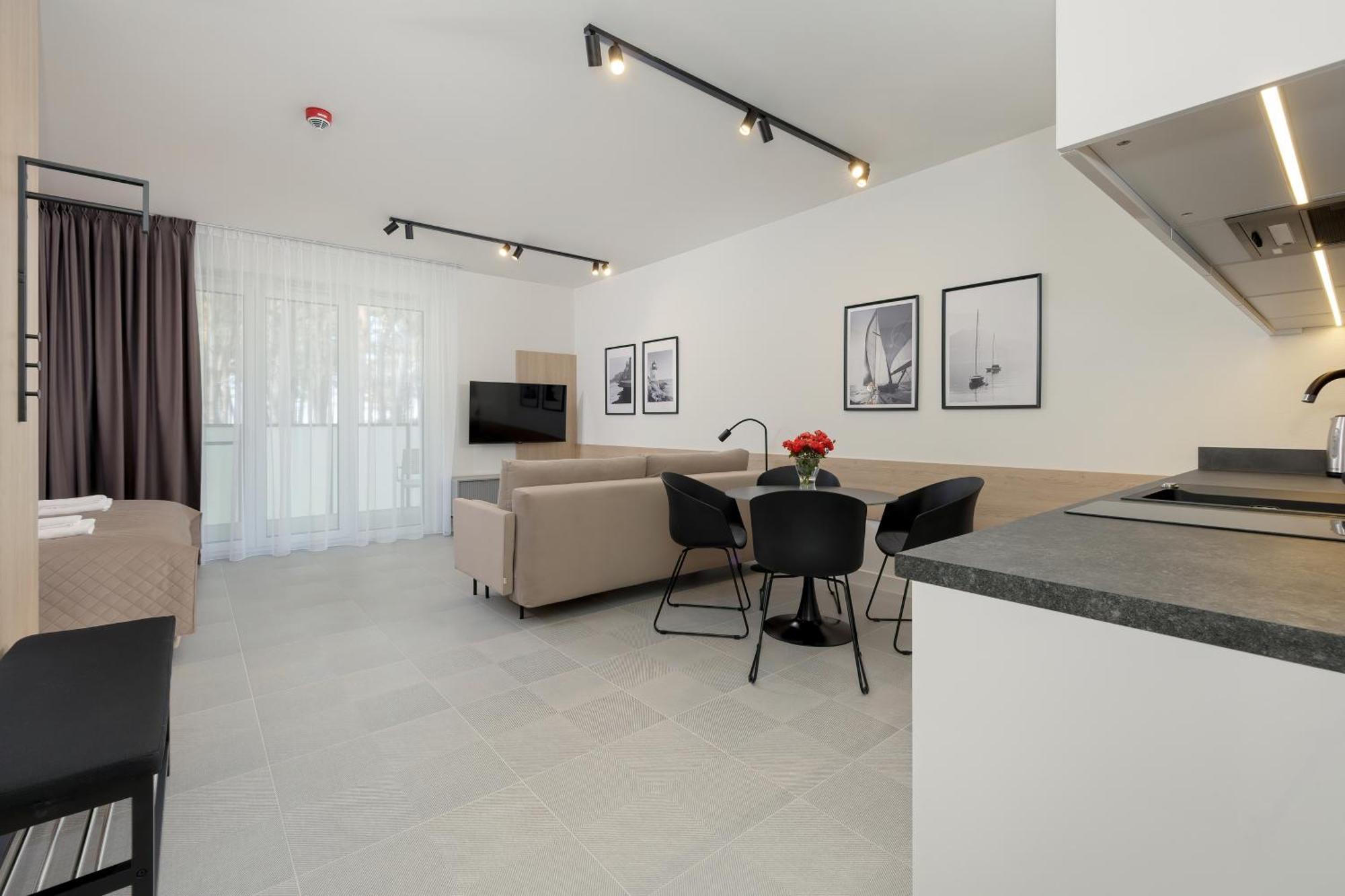 Aparthotel Aquamarina Dabki Marina Invest Esterno foto